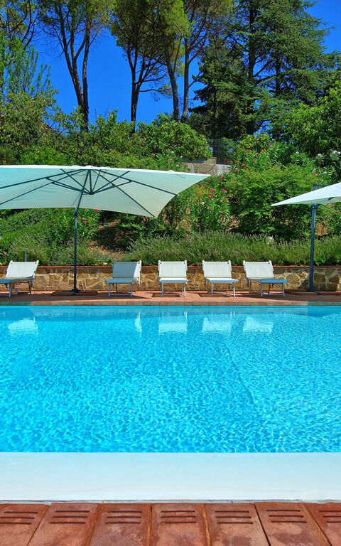 Casa Lucia: Buitenshuis, Tuin, zwembad