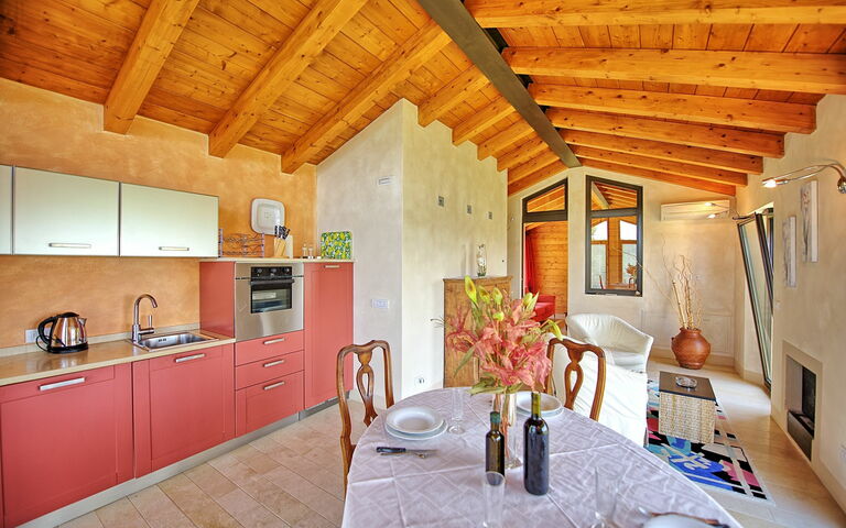 Casa Lucia: Keuken, Lunchroom
