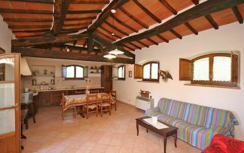 Accommodatie Pienza b: Keuken, Lunchroom, Woonkamer