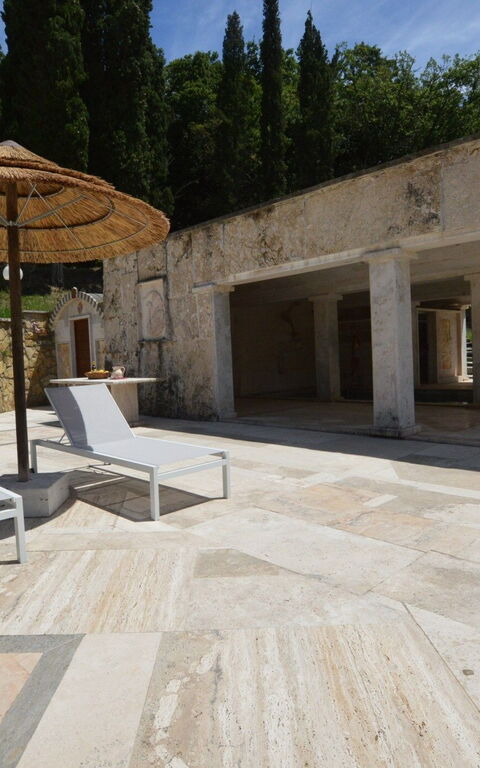 Le Querciolaie: Buitenshuis