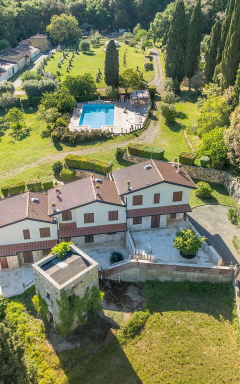 Le Querciolaie with Geothermal Pool: Keer bekeken, Tuin, zwembad