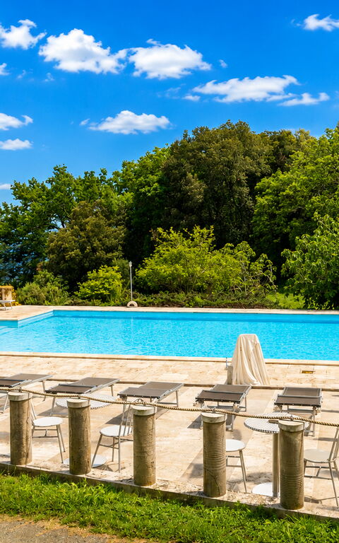 Le Querciolaie with Geothermal Pool: Buitenkanten, Buitenshuis, zwembad