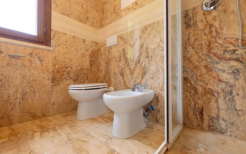 Accommodatie Dependance 1: Badkamer