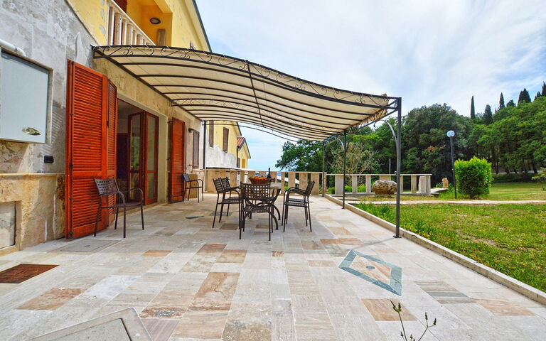 Accommodatie Dependance 1: Buitenkanten, Buitenshuis, Tuin