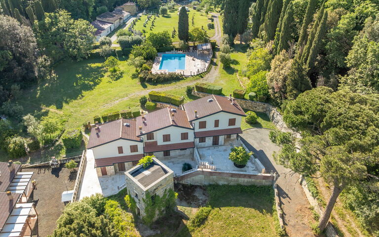 Le Querciolaie with Geothermal Pool: Keer bekeken, Tuin, zwembad