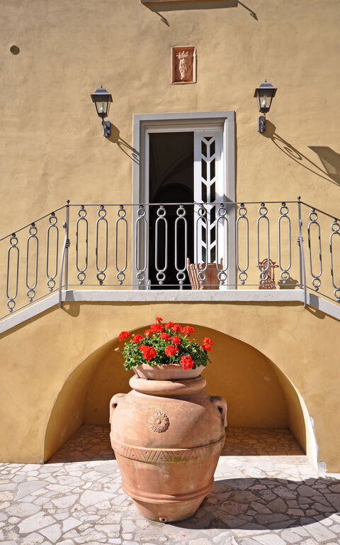 Dante: Buitenkanten, Lunchroom