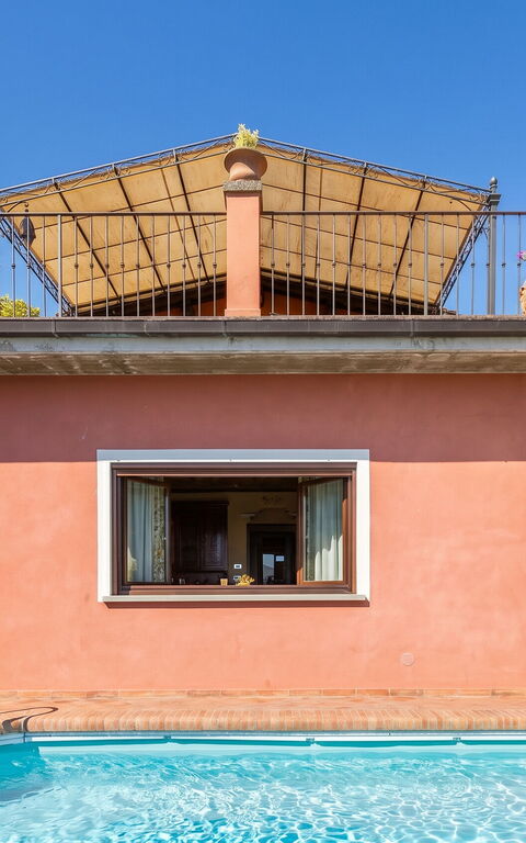 Casa Vania: Buitenshuis, zwembad