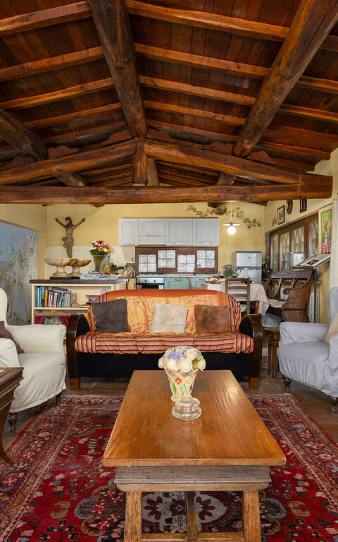 Casa Vania: Keuken, Lunchroom, Woonkamer