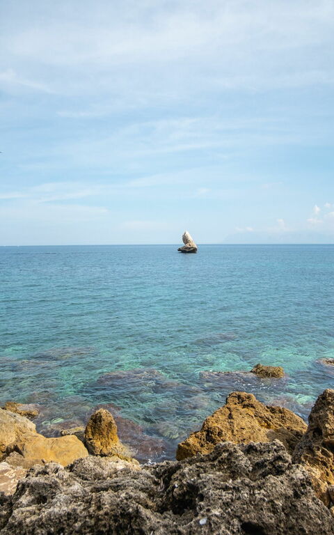 Villa Contrada: Buitenshuis