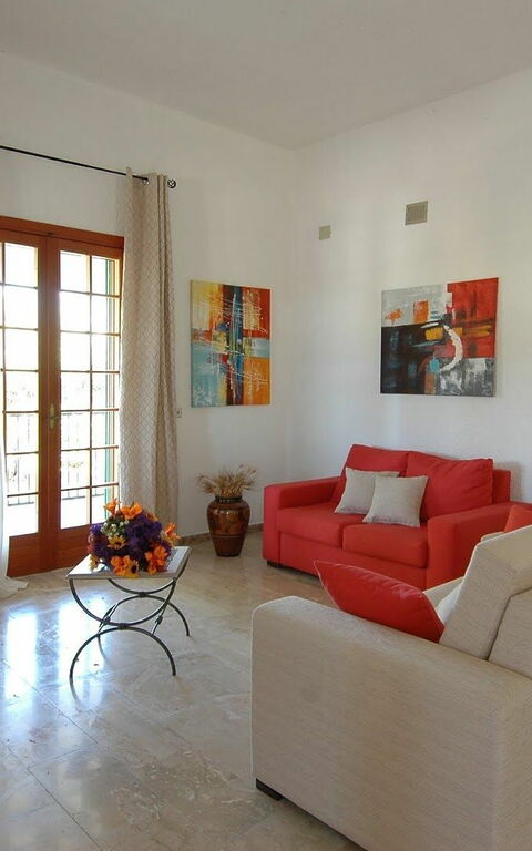 Villa Contrada: Lunchroom, Woonkamer