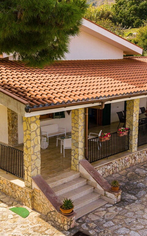 Villa Contrada: Keer bekeken