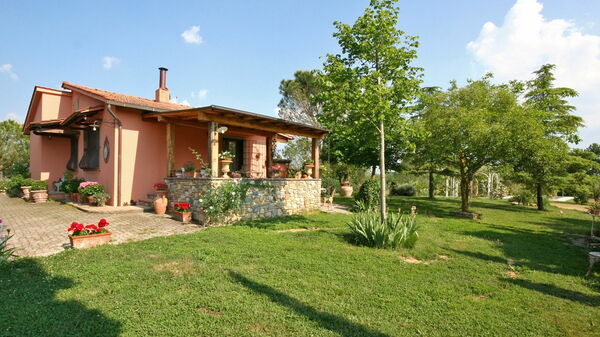 Casa Cipressi: Buitenkanten, Buitenshuis, Tuin