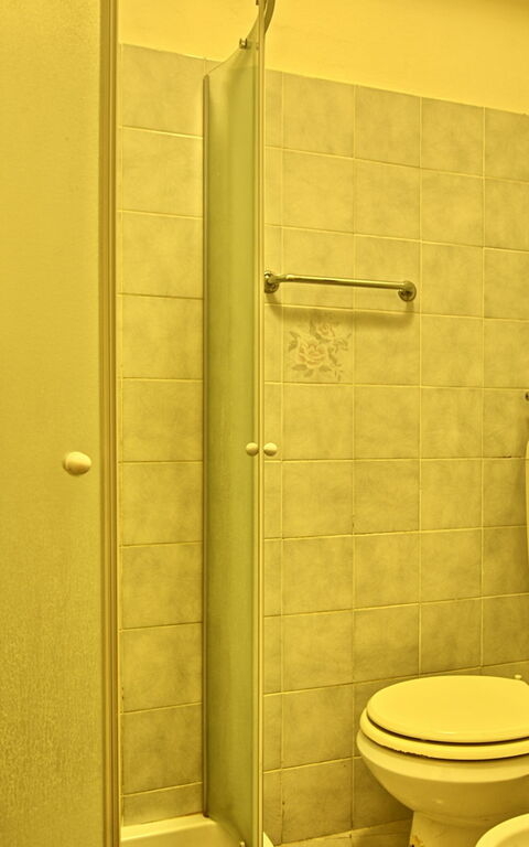 Villa Lorenzo: Badkamer