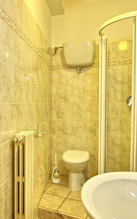 Villa Lorenzo: Badkamer