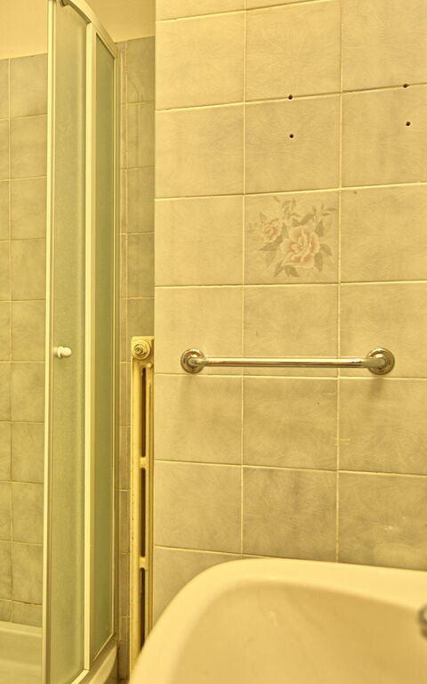 Villa Lorenzo: Badkamer