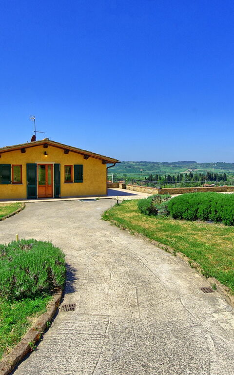 Villa Roberto: Buitenshuis, Tuin