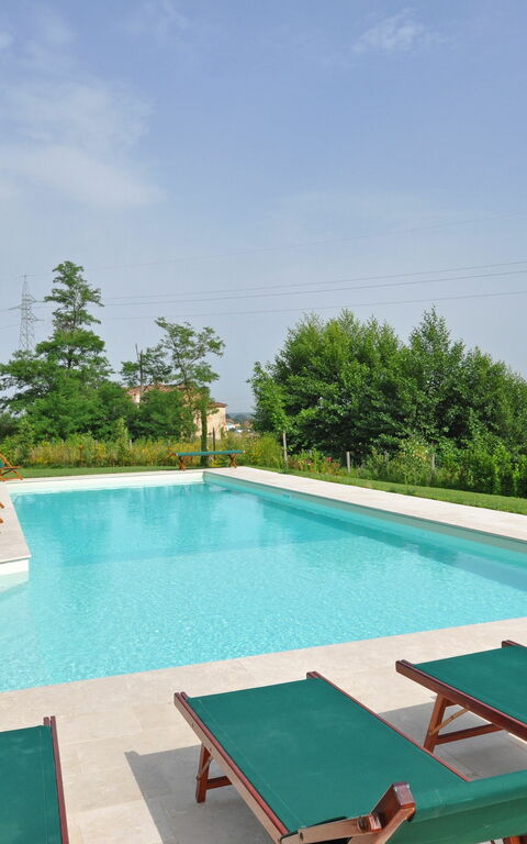 Villa Marginone: Buitenkanten, Buitenshuis, Tuin, zwembad