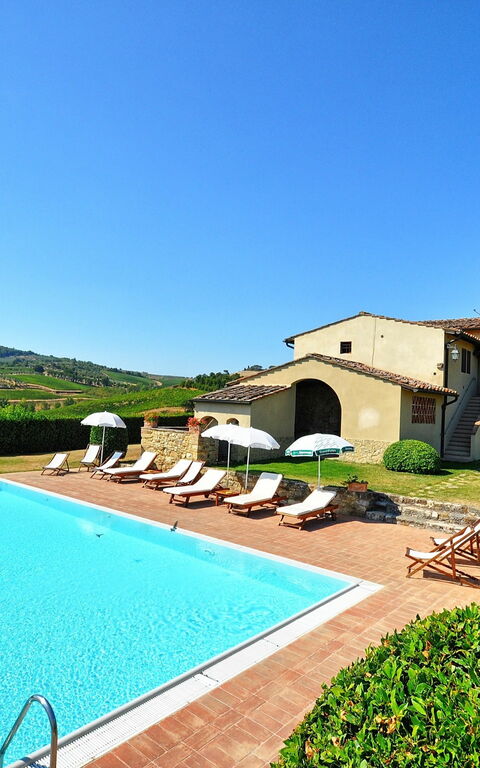 Tenuta: Buitenkanten, zwembad