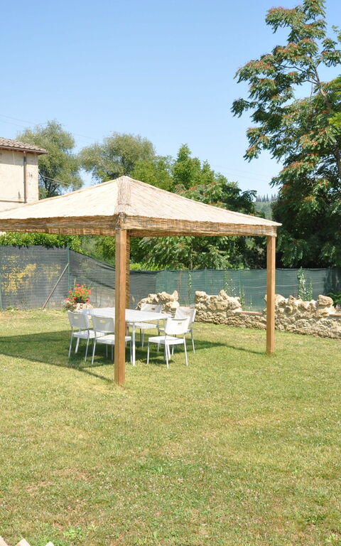 Villa Diletta: Buitenshuis