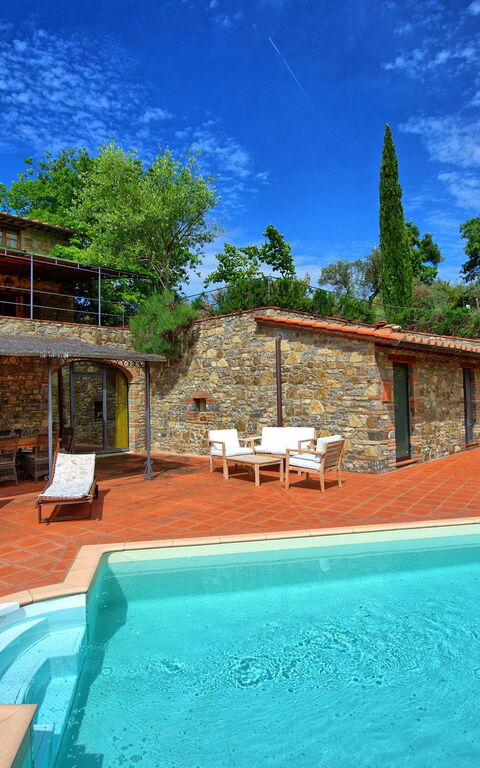 Villa Barbischio: Buitenkanten, zwembad