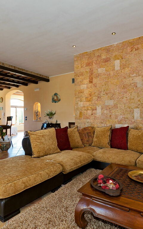 Villa Oasi: Woonkamer