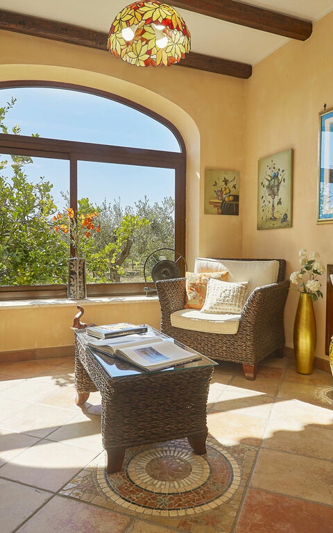 Villa Oasi: Woonkamer