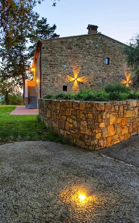 Villa Ferdinando: Buitenshuis, Tuin, Zomer