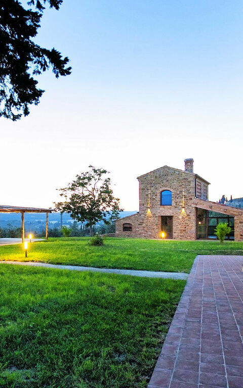 Villa Ferdinando: Tuin, Zomer