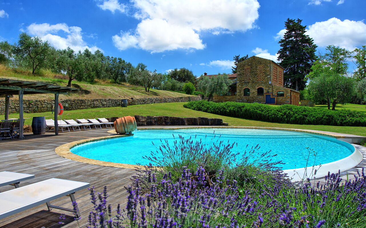 Villa Ferdinando: Zomer, zwembad