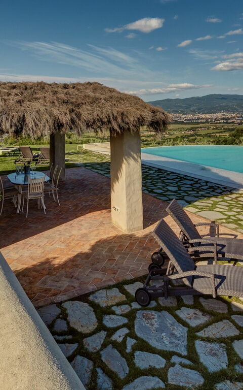 Villa Agazzi: Tuin, zwembad