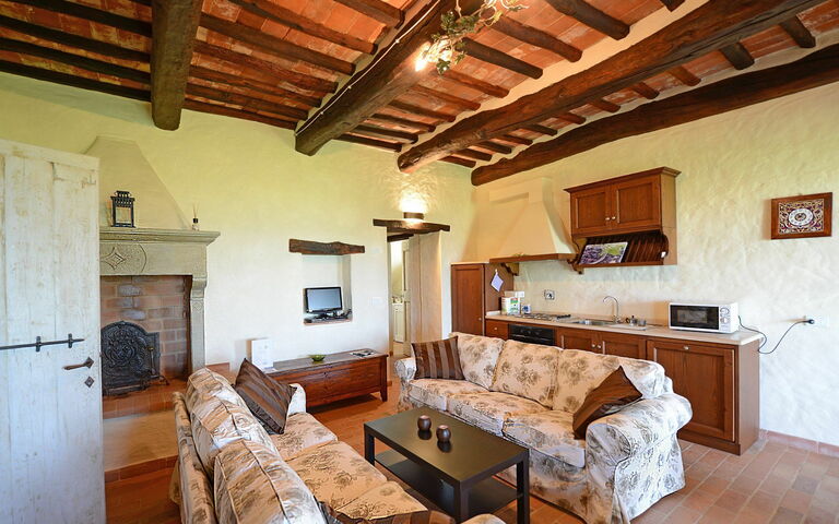 Villa Agazzi: Keuken, Lunchroom, Woonkamer