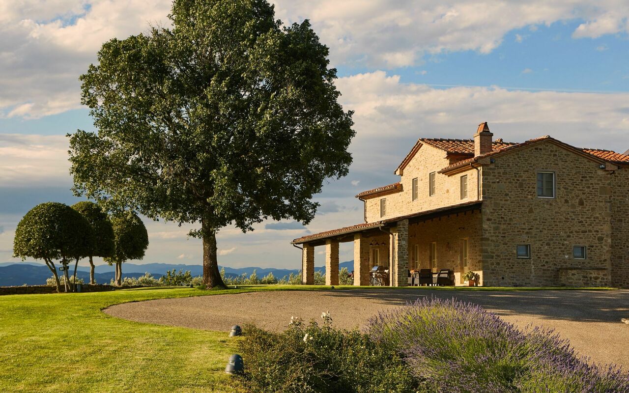 Villa Agazzi: Buitenkanten, Buitenshuis, Tuin