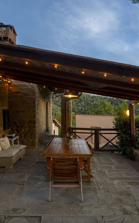 Bigiolo a Melazzano: Balkon / terras / patio, Buitenshuis