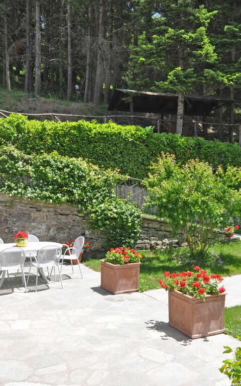 Villa Dame: Buitenkanten, Buitenshuis