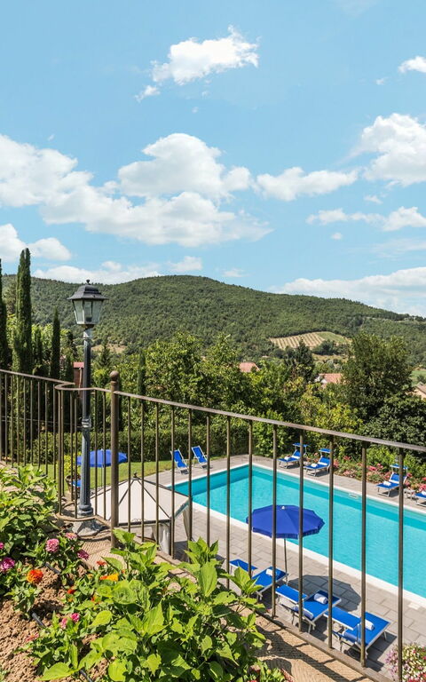 Palazzo Rosadi: Tuin, zwembad