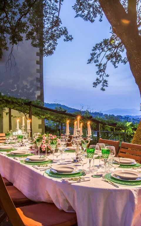 Palazzo Rosadi: Buitenshuis