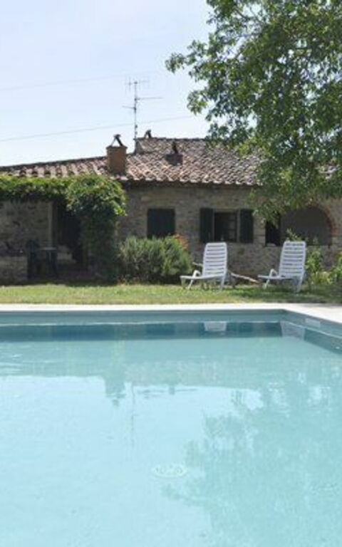 Scerfio: Buitenshuis, Zomer, zwembad