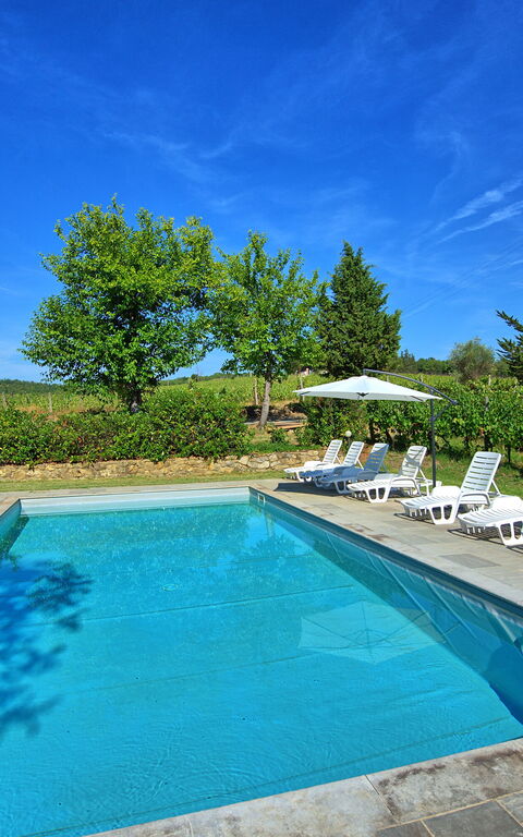 Scerfio: Buitenshuis, Zomer, zwembad