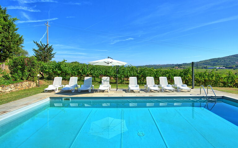 Scerfio: Buitenshuis, Zomer, zwembad