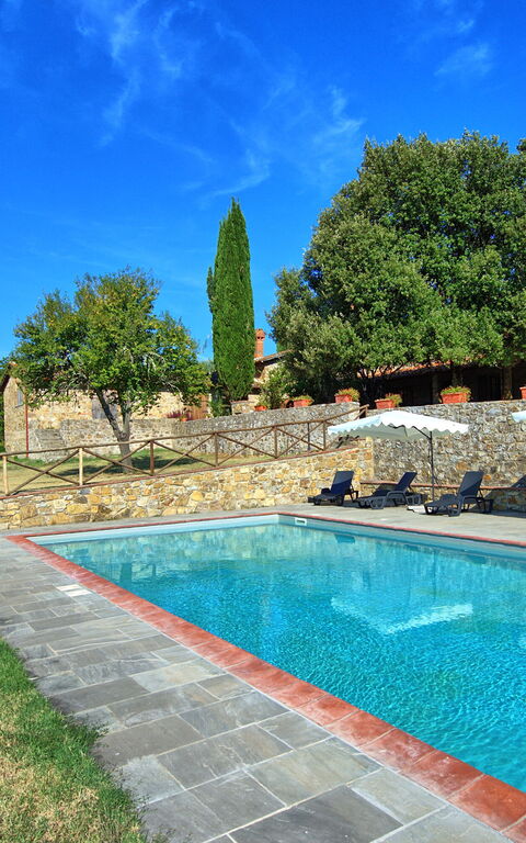 Casavecchia: Zomer, zwembad