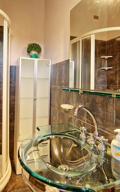 Villa Poggetta: Badkamer