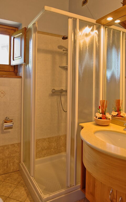 Villa Poggetta: Badkamer