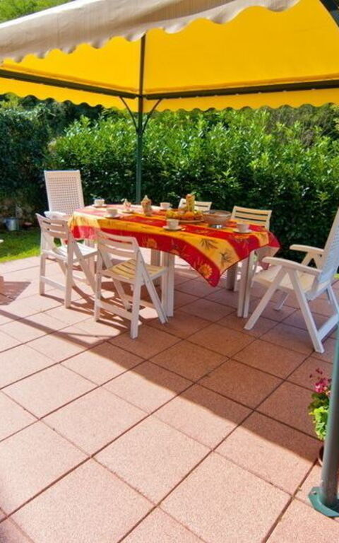 Il Palazzetto: Balkon / terras / patio, Buitenshuis