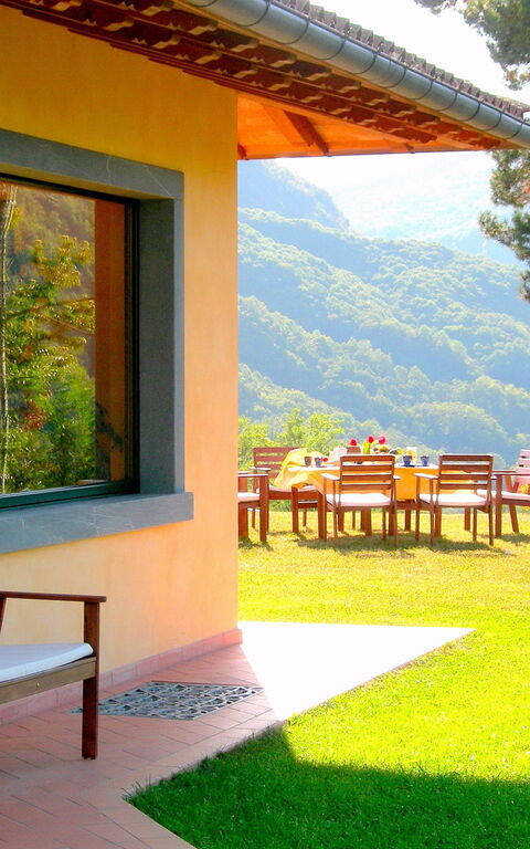 Villa Saida: Buitenshuis, Tuin