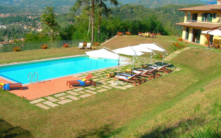 Villa Saida: Buitenshuis, Tuin, zwembad