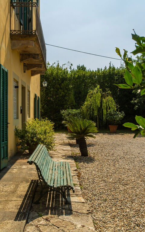 Villa Pedone: Buitenkanten, Buitenshuis, Tuin