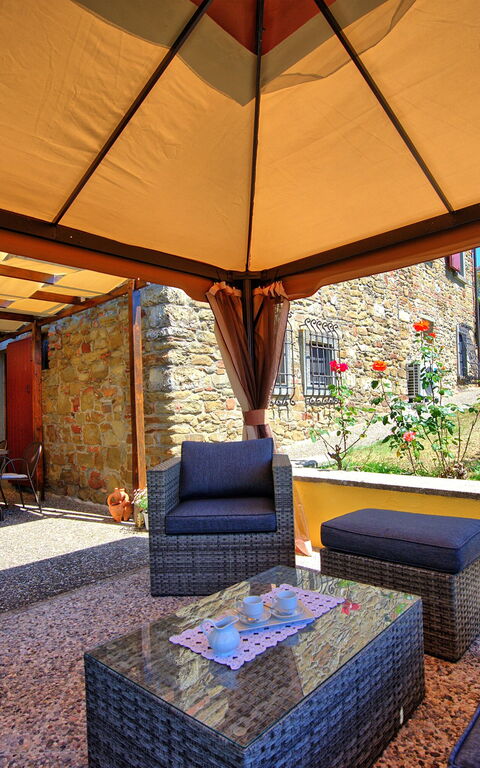 Villa Crispinino: Balkon / terras / patio, Buitenshuis