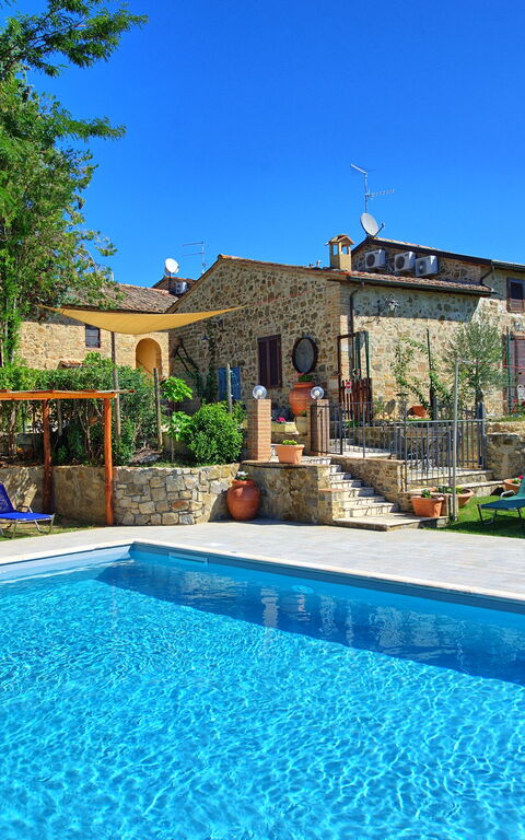 Cerretalta: Zomer, zwembad