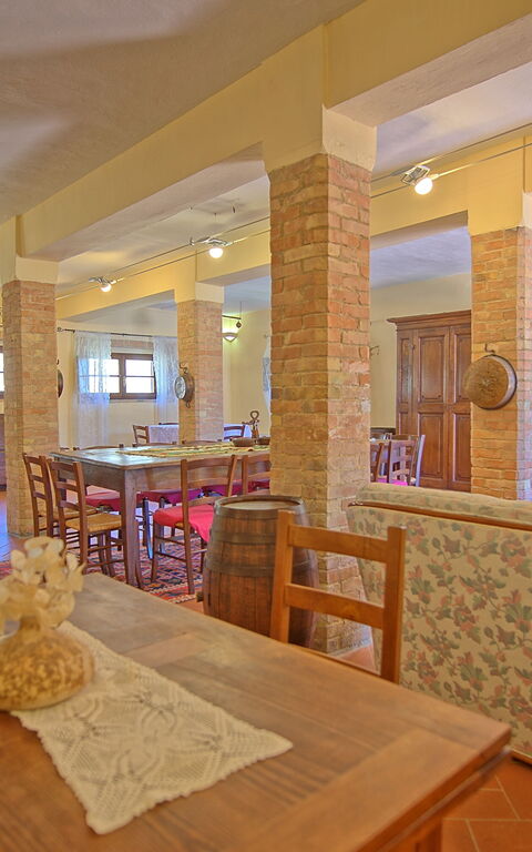 Cerretalta: Lunchroom, Woonkamer