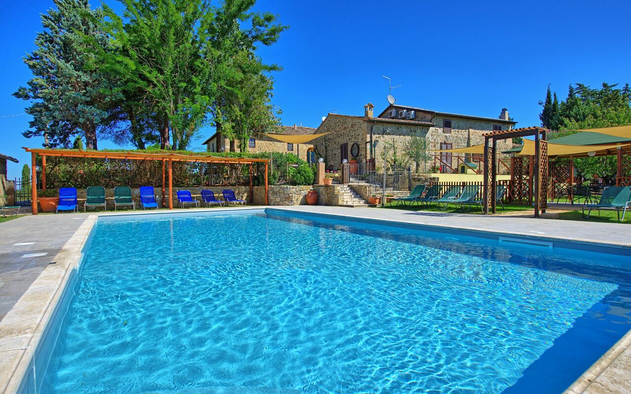 Cerretalta: Zomer, zwembad